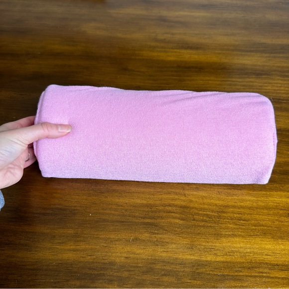 Hand Rest For Painting Nails - Picture 2 of 5